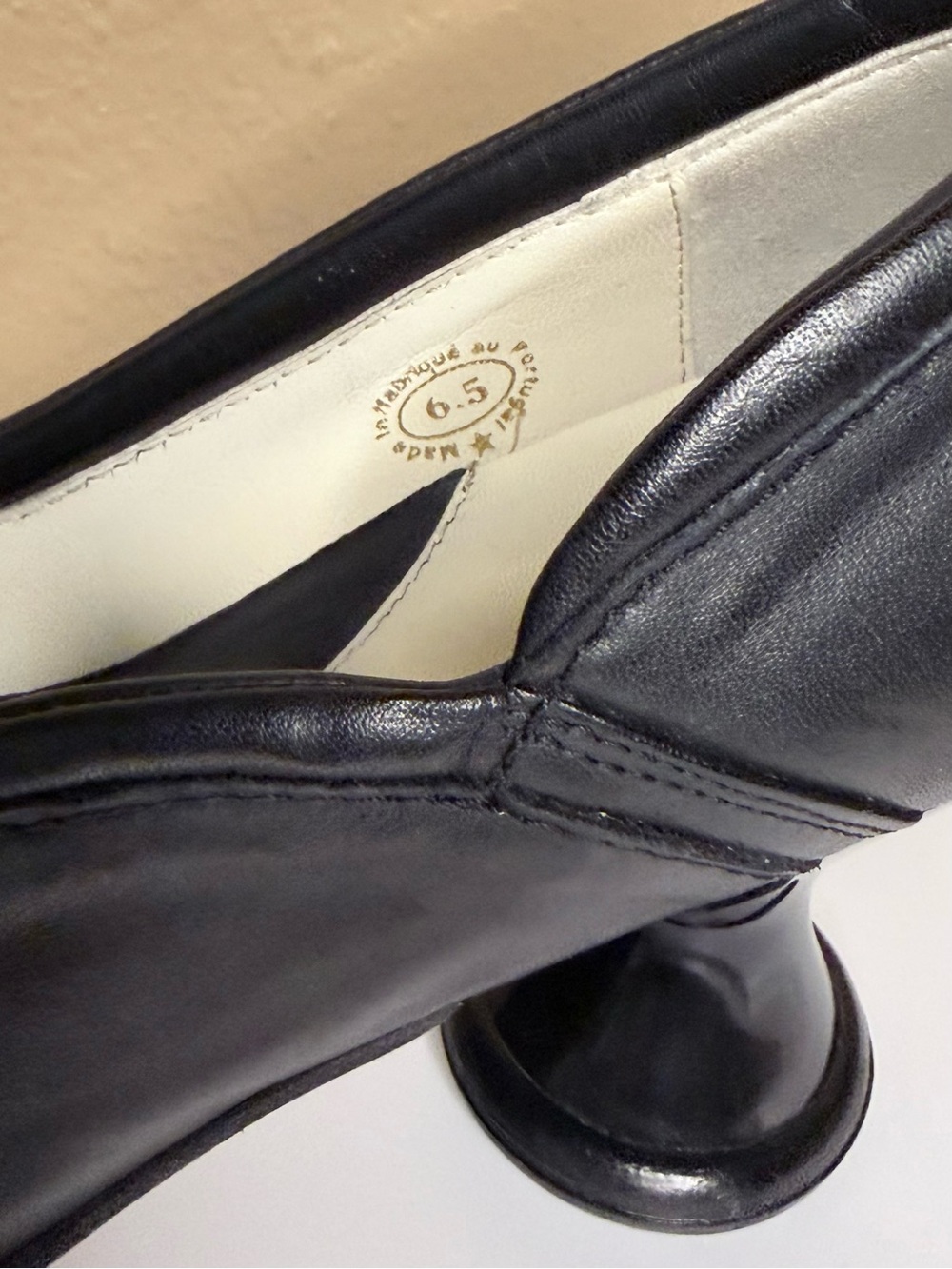 Fluevog | Mini Lily Darling | Black Leather Pump Round Toe Hourglass Heel US 6.5 - Picture 9 of 10
